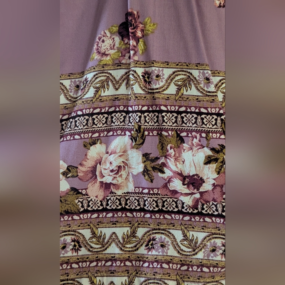NWT Rewind Women's /Juniors Antique Plum Floral Top - Picture 6 of 8